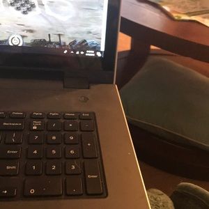 Meet your Posher, Loren